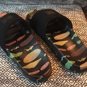 Bob’s Burgers limited edition DC slides
